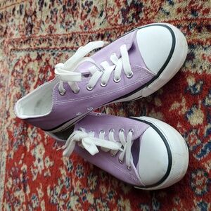 Cute Lavender Canvas Sneaker